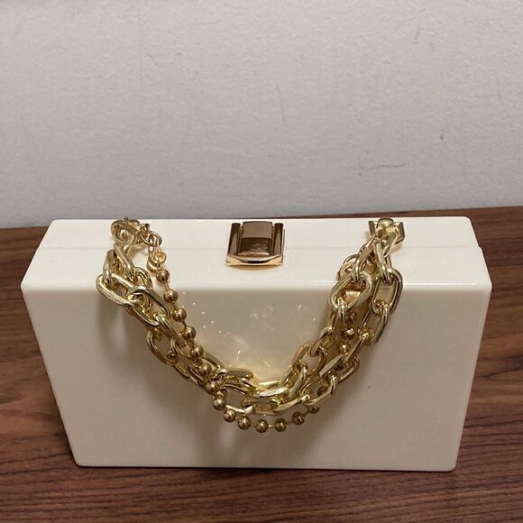 NWOT Cream Rectangular Acrylic Bag with GoldTone Triple Chain Top Handle. - Picture 3 of 7
